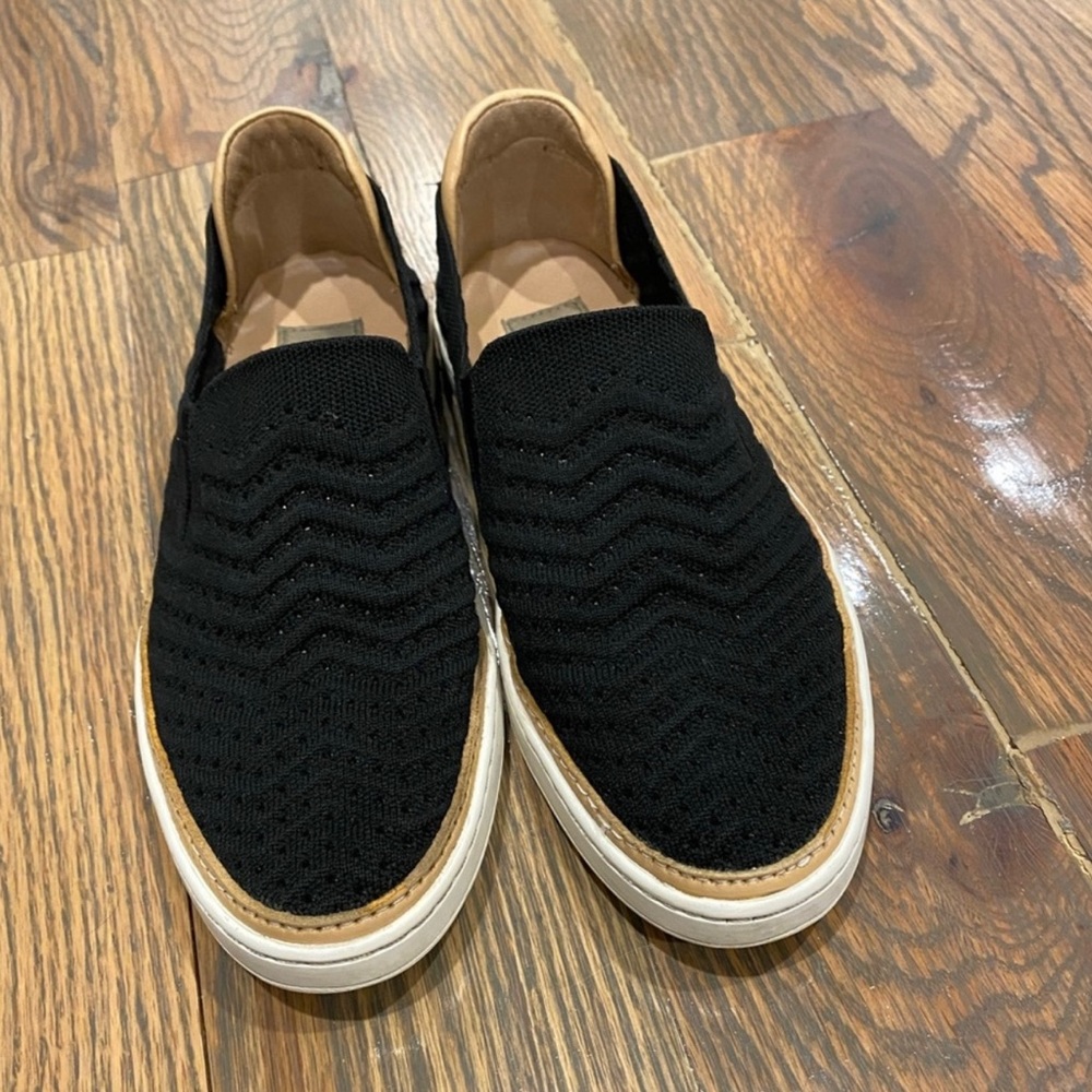 Ugg Women's Sammy Knit Chevron Lifestyle Slip-On Black Sneakers Shoes Size 7.5